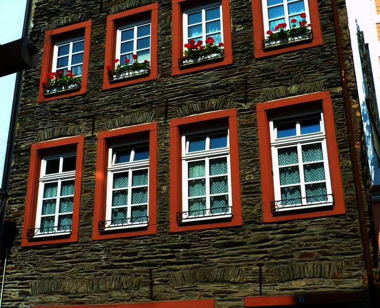 Haus + Garage (extra)