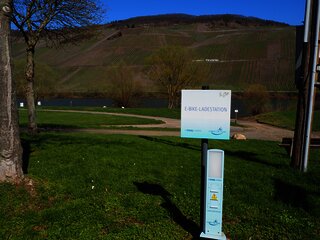 E-Bike Ladestation am Moselufer