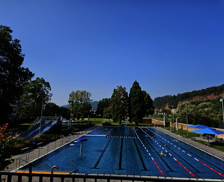Das Bild zeigt das Freibad "NordBad" in Trier.