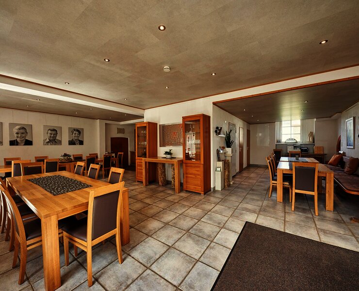 2023-04-14-tonimedia-Steffen-Probierstube-7575_HDR