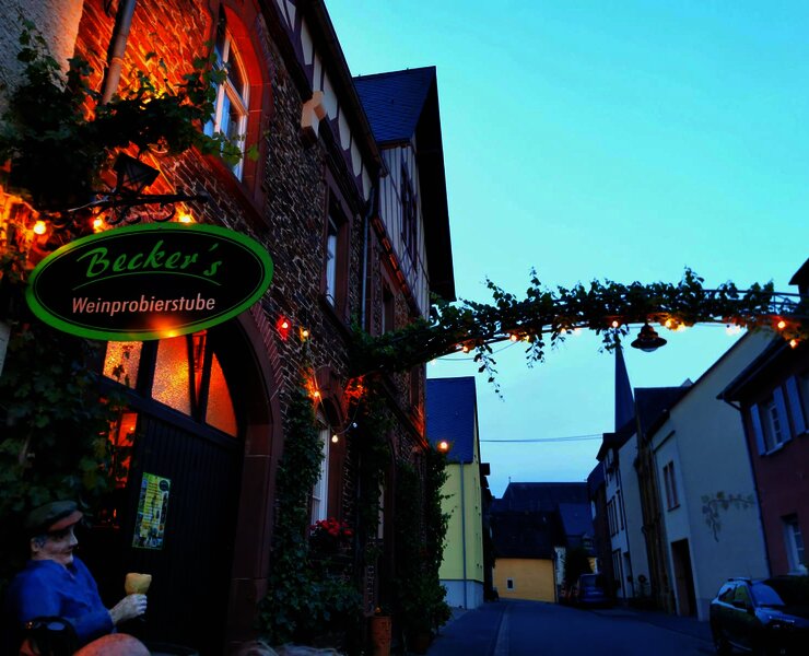 Weingut Edmund Becker Weinproobierstube