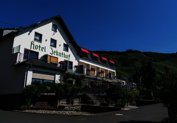 Seitliche Hausansicht