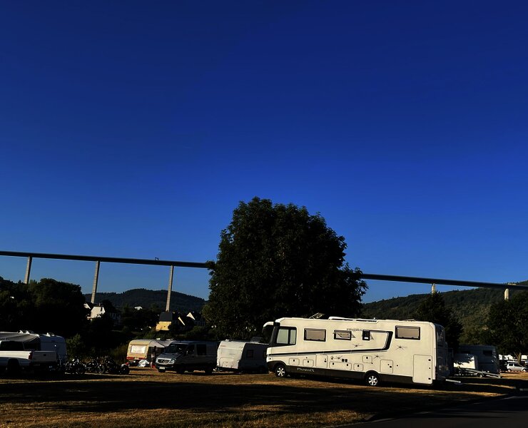 nähere Ansicht Wohnmobilstellplatz