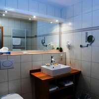 Bad Doppelzimmer im Anbau