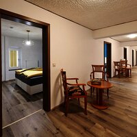 Ferienhaus_Moselherberge_Flur_Schafetage_2