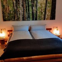 Schlafzimmer  mit 180er Bett