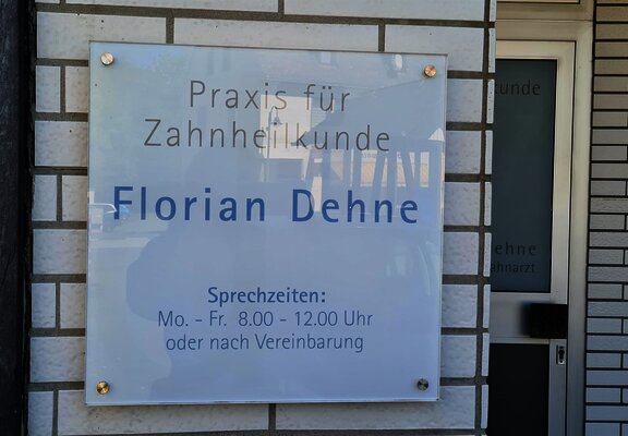 Zahnarzt Florian Dehne