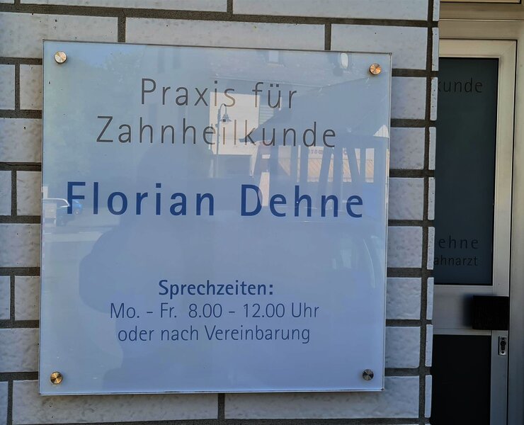 Zahnarzt Florian Dehne