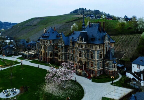 Außenansicht Schloss Lieser
