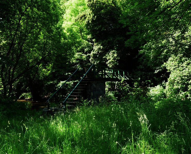 Fußgängerbrück über die Lieser bei Maring: Aufgang zum Lieserpfad