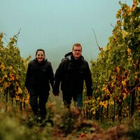 Weingut Schwaab und Sohn im Weinberg