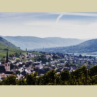 Blick auf Rachtig im Frühling