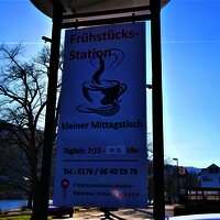 Frühstücksstation Thiesen Schild