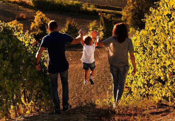 Familien im Weinberg