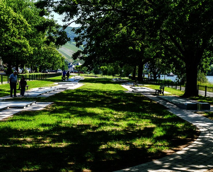 Kleingolfanlage am Moselufer