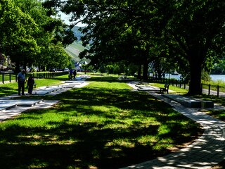 Kleingolfanlage am Moselufer