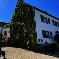 Außenansicht des Weinguts Maring-Prigge