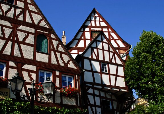 Fachwerk auf dem Marktplatz in Zeltingen-Rachtig
