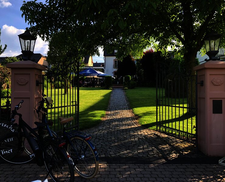 Einkehren im Weingut Lehnert-Veit