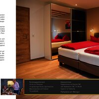 Bioweingut Hubertushof Hausprospekt Gästehaus