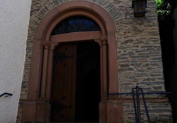 Kath Pfarrkirche St Anne erden (1)