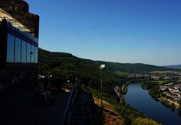 Burgruine Landshut mit Moselblick