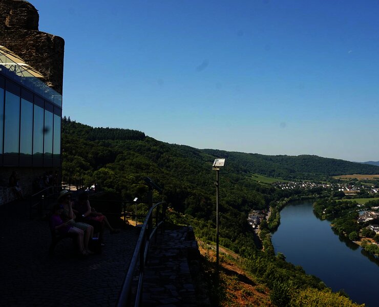 Burgruine Landshut mit Moselblick