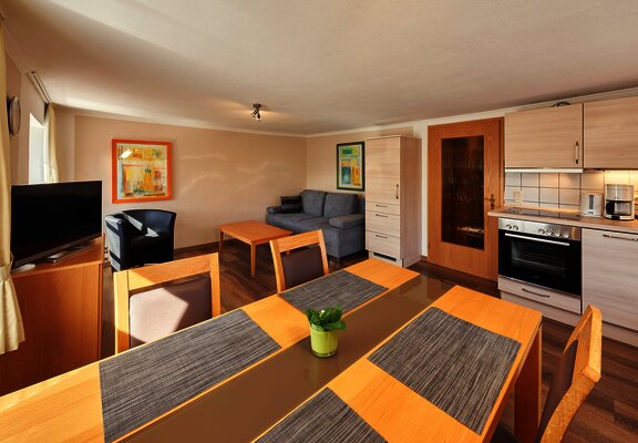 2023-04-14-tonimedia-Steffen-Grauburgunder-4419_HD