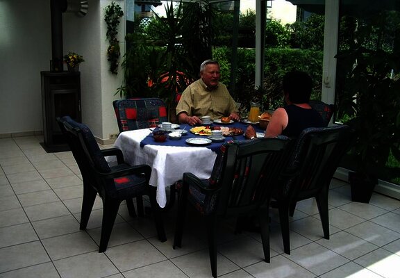 Frühstück im Wintergarten