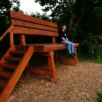 XXL-Bank am Wegesrand