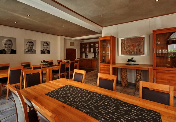 2023-04-14-tonimedia-Steffen-Probierstube-7569_HDR