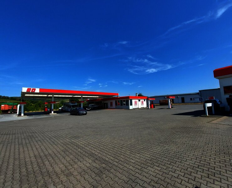 Noviand_ED-Tankstelle