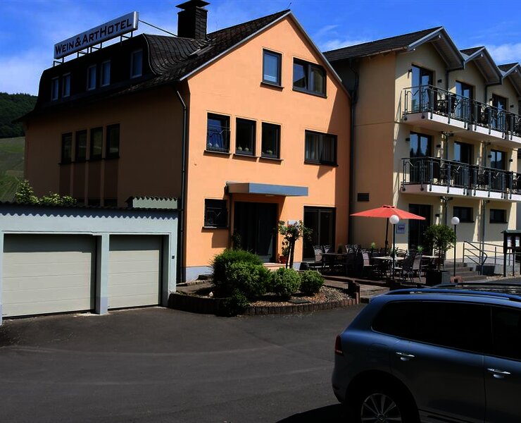 Außenansicht Christiana`s Wein und ArtHotel