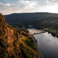 Blick auf die Moselschleife bei Kröv