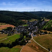 Veldenz im Seitental der Mosel