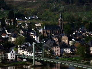 Moselbrücke in Bernkastel-Wehlen