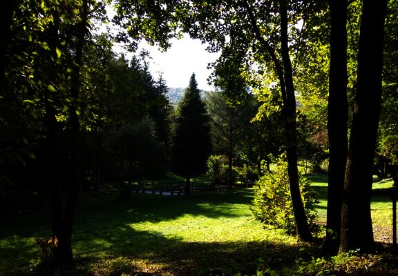 Parkanlage am Sauerbrunnen in Kesten