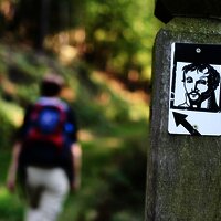 Weglogo entlang der Strecke