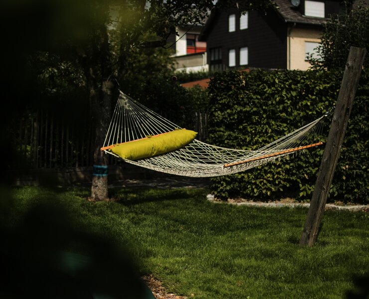 Garten mit Hängematte