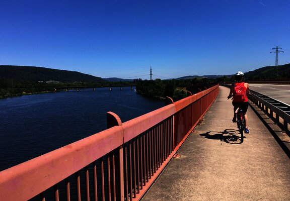 Überquerung der Saar