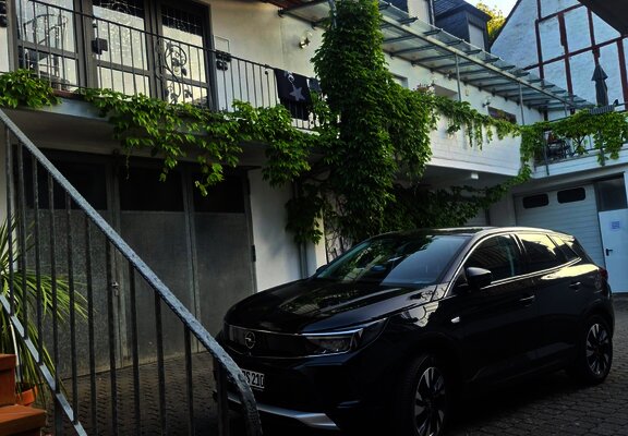 Kopia Eingang_Treppen