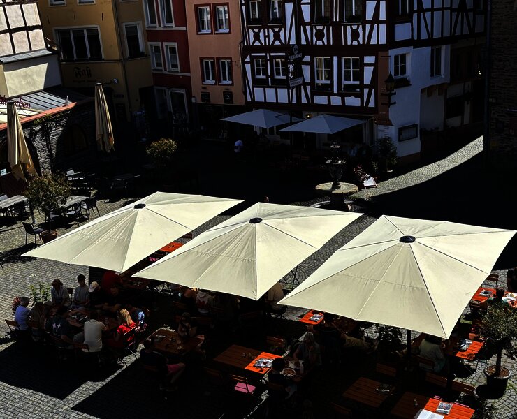 Außenbereich und Sitzplätze Pezzeria Europa