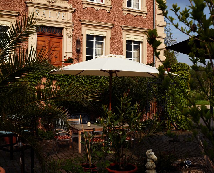 Weingut Mönchhof Außensitzplätze