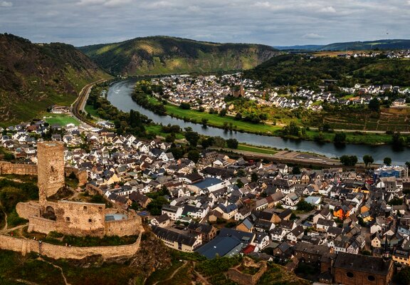 Panorama über Kobern-Gondorf und die Niederburg