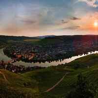 PanoramaBernkastel5680x1943b