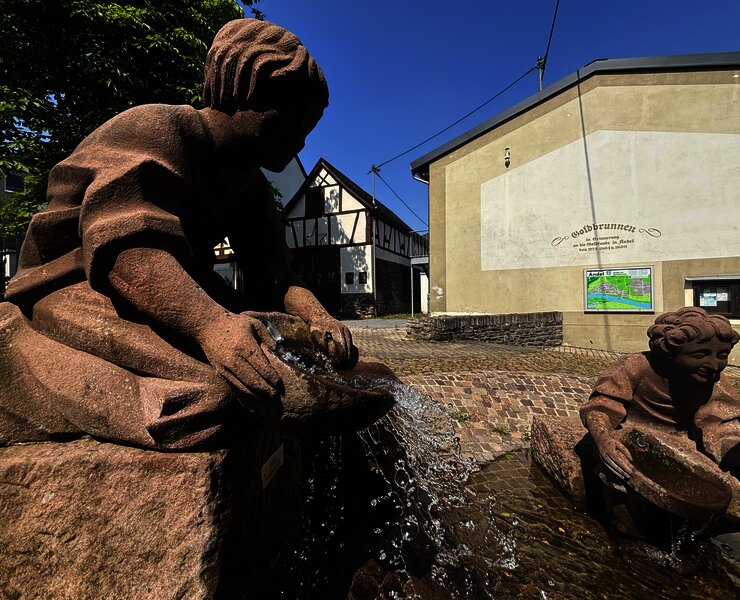 Goldgräberbrunnen Wasser