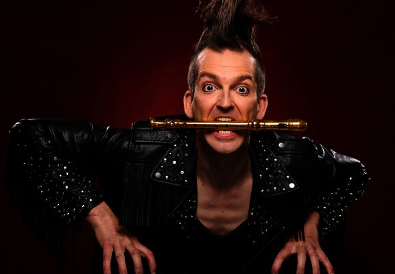 Gabor Vosteen mit Flöte