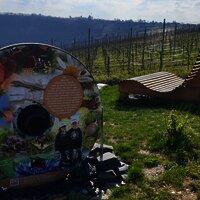 Rastplatz mit Insektenhotel