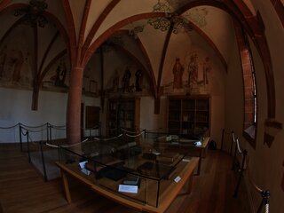 Klosterbibliothek in Klausen