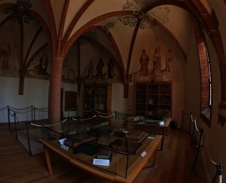 Klosterbibliothek in Klausen